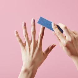 HOW TO BUFF NAILS THE RIGHT WAY